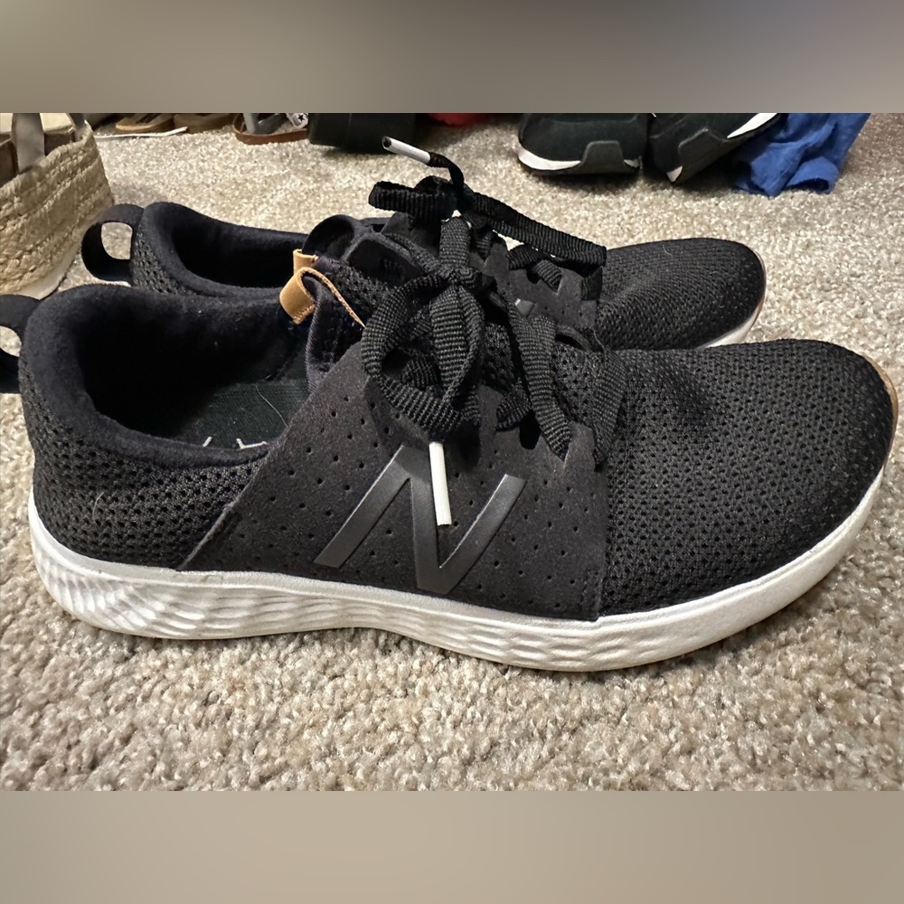 New Balance women’s sneakers. Size 8.5.